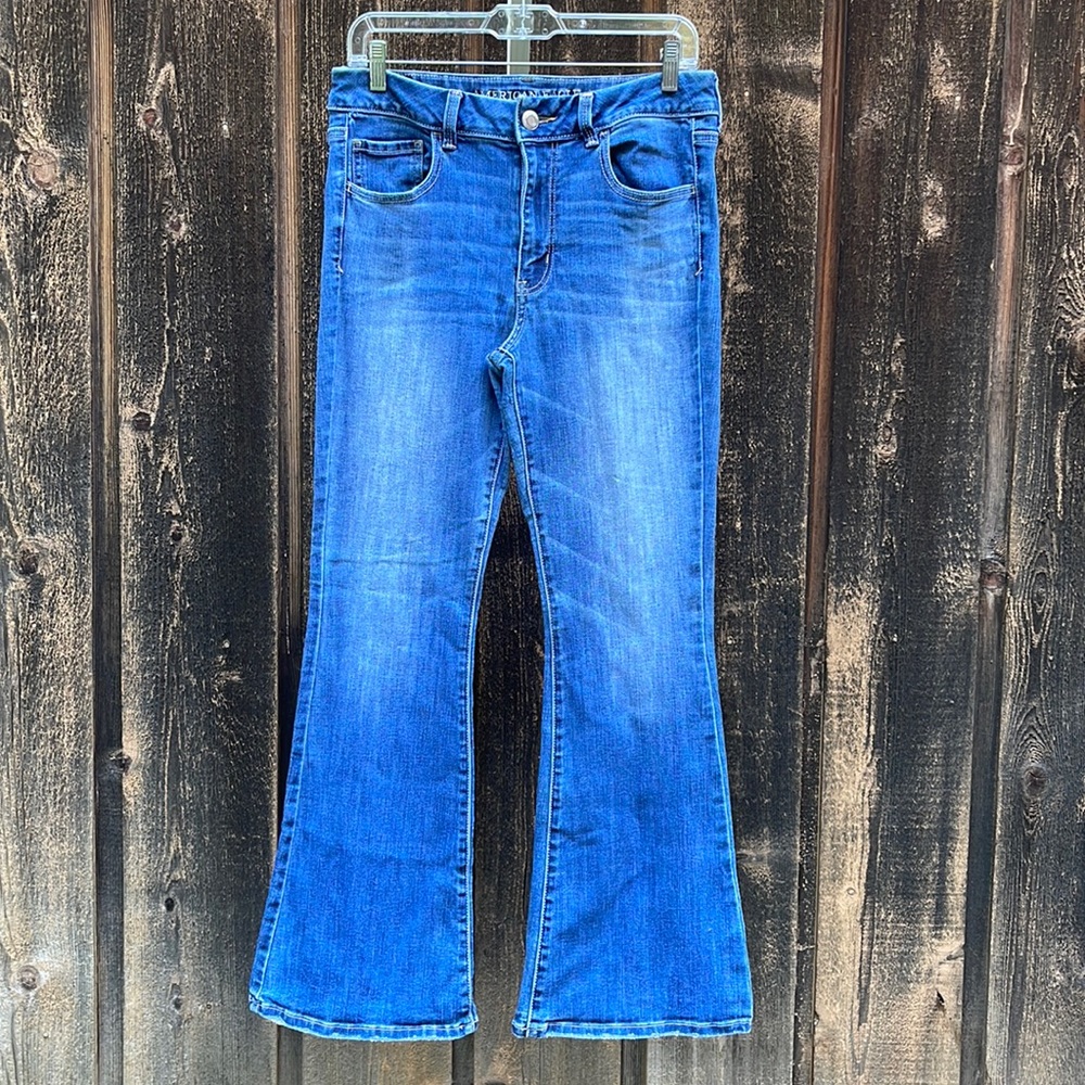 American Eagle Jeans Hi-Rise Artist Super Stretch Boot Cut Sz10 Short